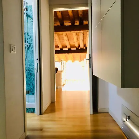 Cindy House - Centro Storico Apartment *