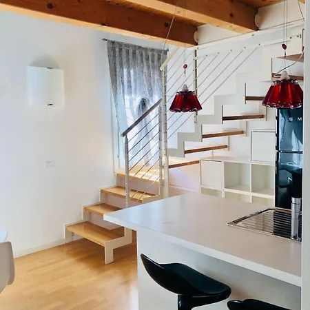 Cindy House - Centro Storico Apartment *